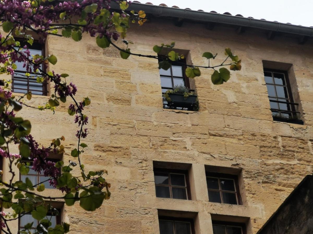Appartement A 50 M De La Place Aux Herbes 于泽斯 外观 照片