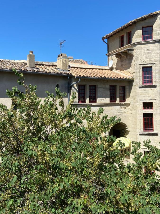 Appartement A 50 M De La Place Aux Herbes 于泽斯 外观 照片